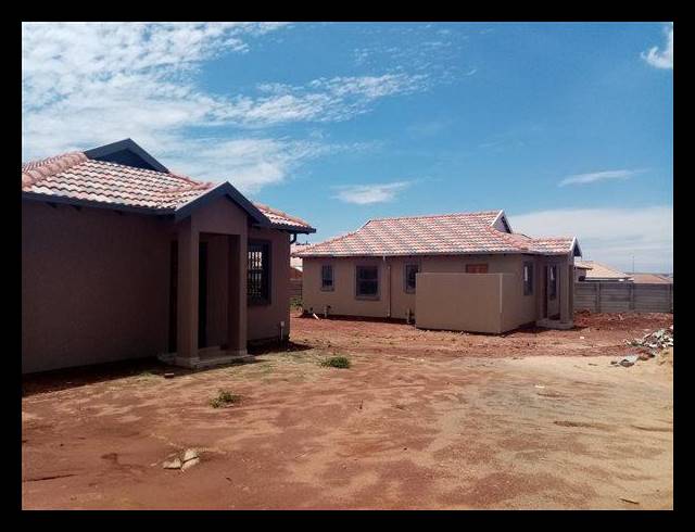 3 BEDROOM HOUSE FOR SALE IN SHARON PARK